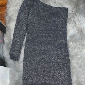 Beautiful sparkle one sleeve dress medium 😍